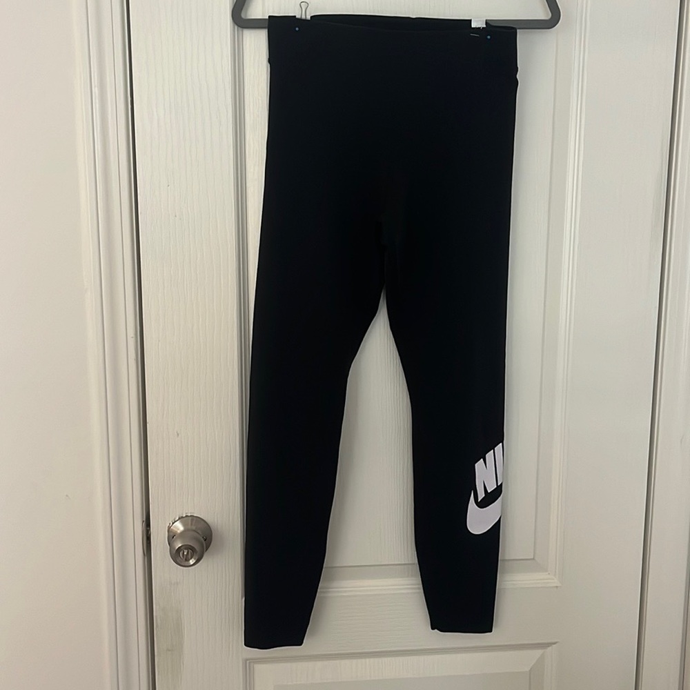 Black Nike Leggings
